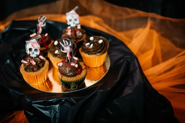 Jakie wypieki przygotować na Halloween? Pomysły na słodki poczęstunek